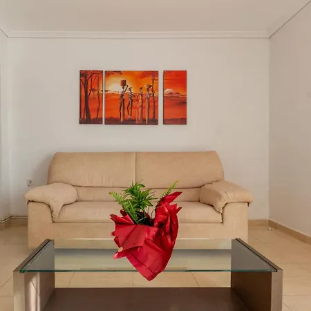 En Gran Alacant Con Terraza Y Piscina Comunitaria *